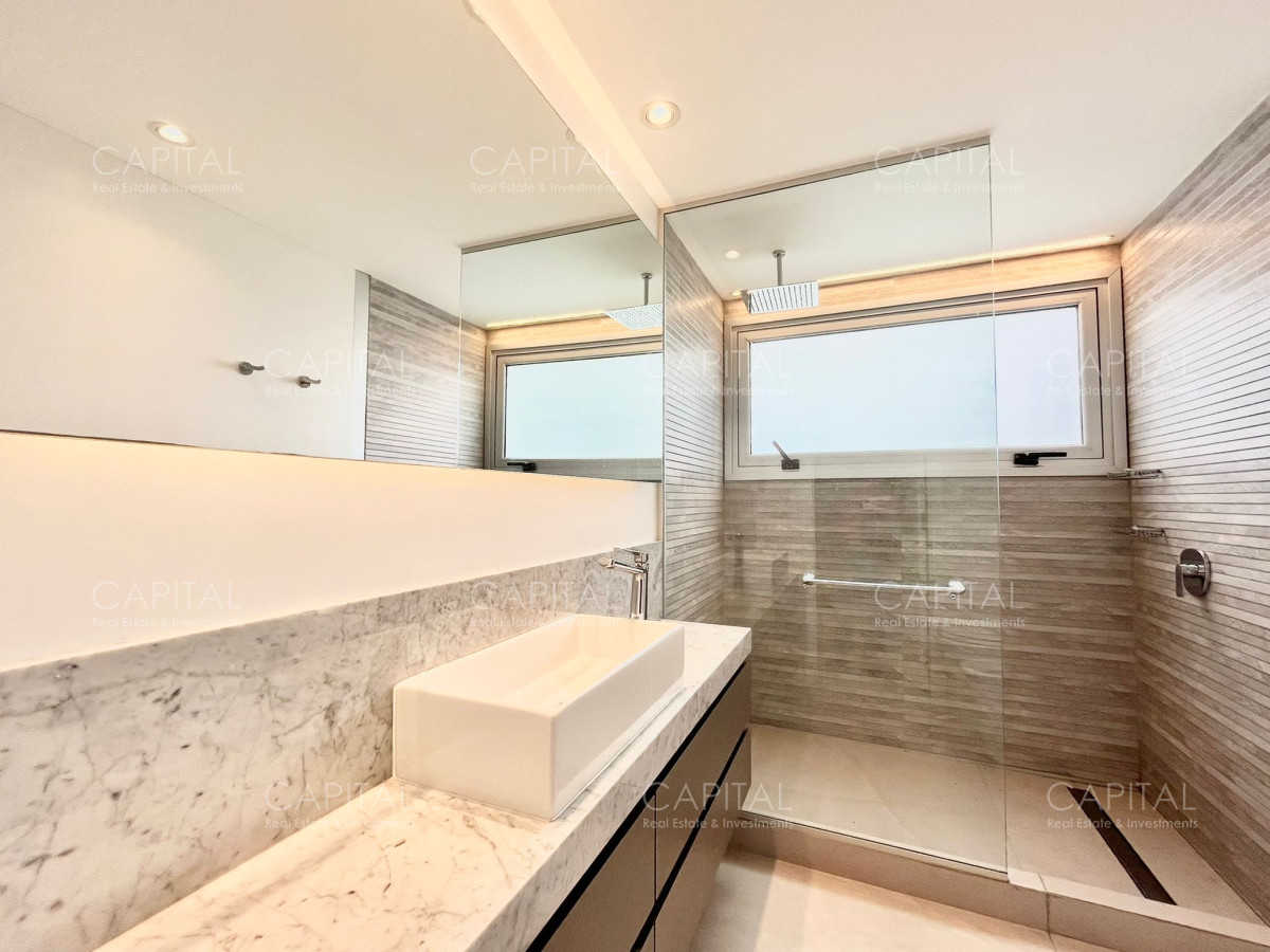 Apartamento ID.36207 - Apartamento en Venta de Tres Dormitorios en Playa Brava