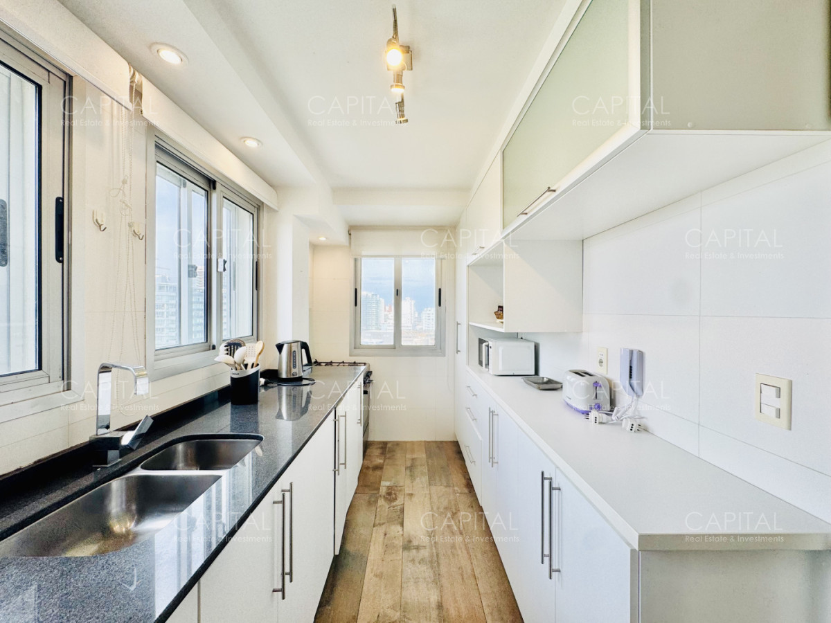 Apartamento ID.40580 - Apartamento reciclado de tres dormitorios en venta en Playa Mansa
