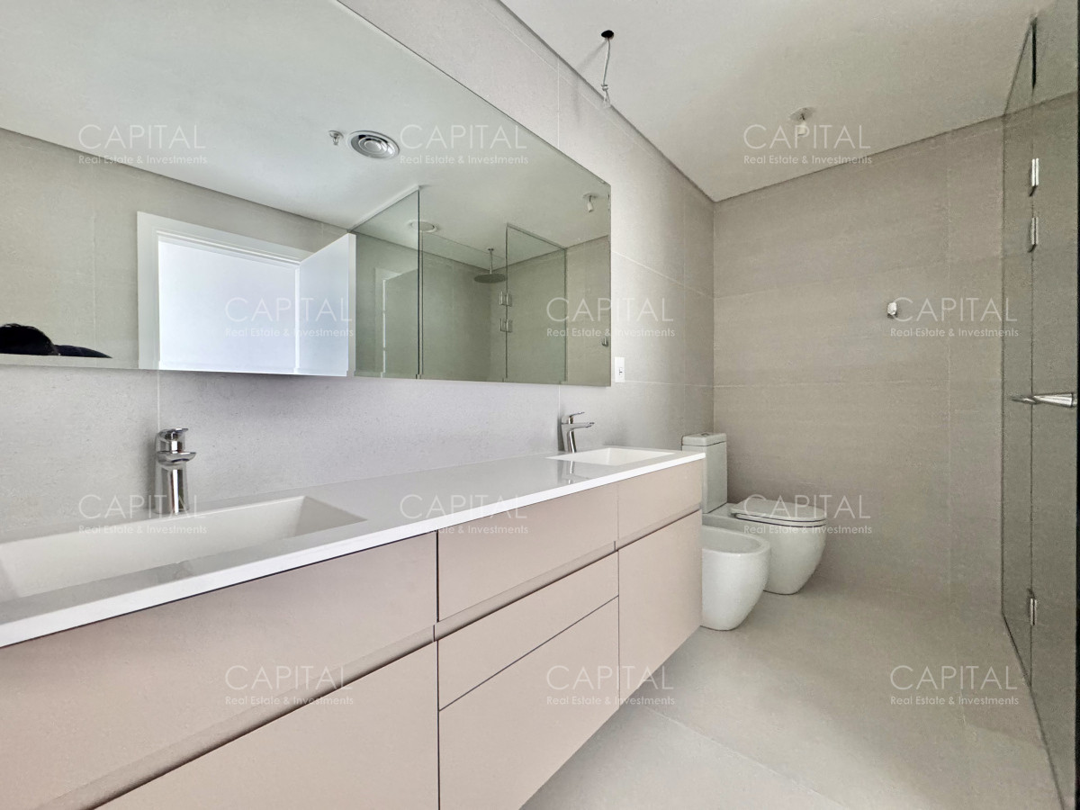 Apartamento ID.38866 - Le Parc IV de tres dormitorios piso alto en veta