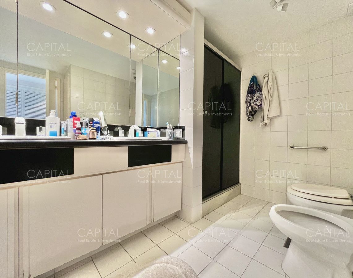 Apartamento ID.37926 - Apartamento en Primera Línea – Playa Mansa