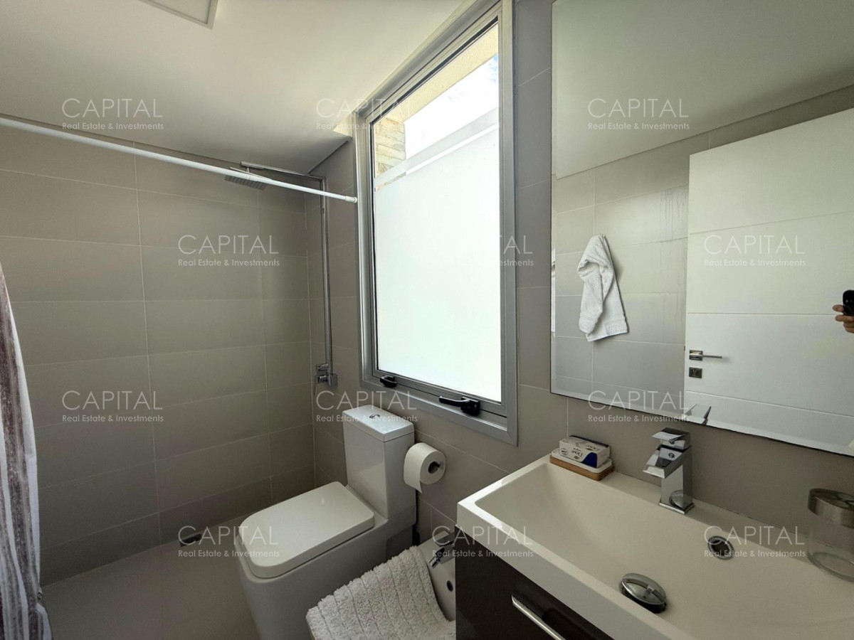Apartamento ID.32040 - Venta departamento tres dormitorios en suite frente al mar Playa Mansa Punta del Este