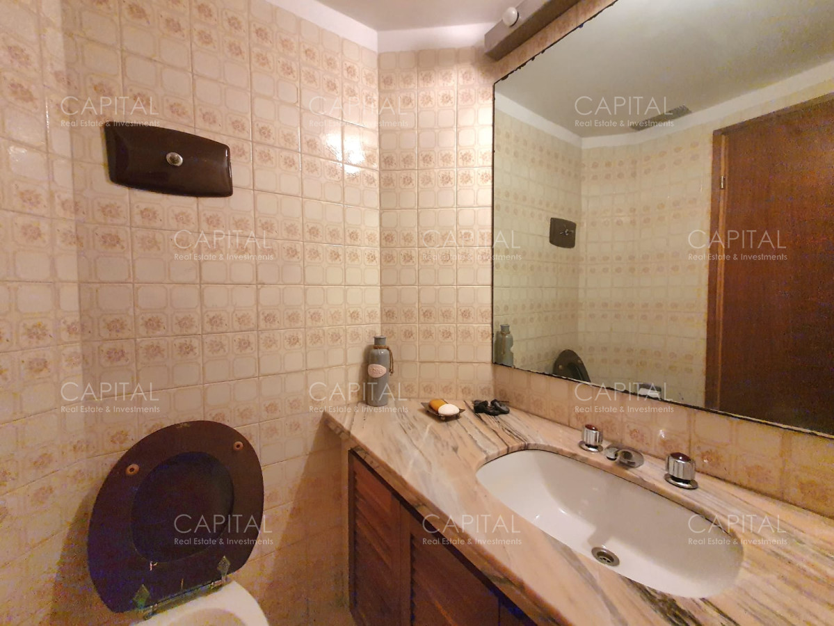 Apartamento ID.32588 - Venta departamento tres dormitorios y dep servicio Punta del Este