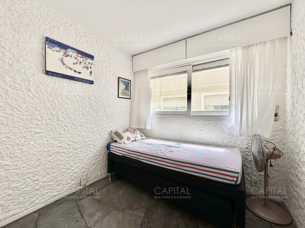 Apartamento ID.35581 - Apartamento de tres dormitorios con vista al mar en venta, Punta del Este.