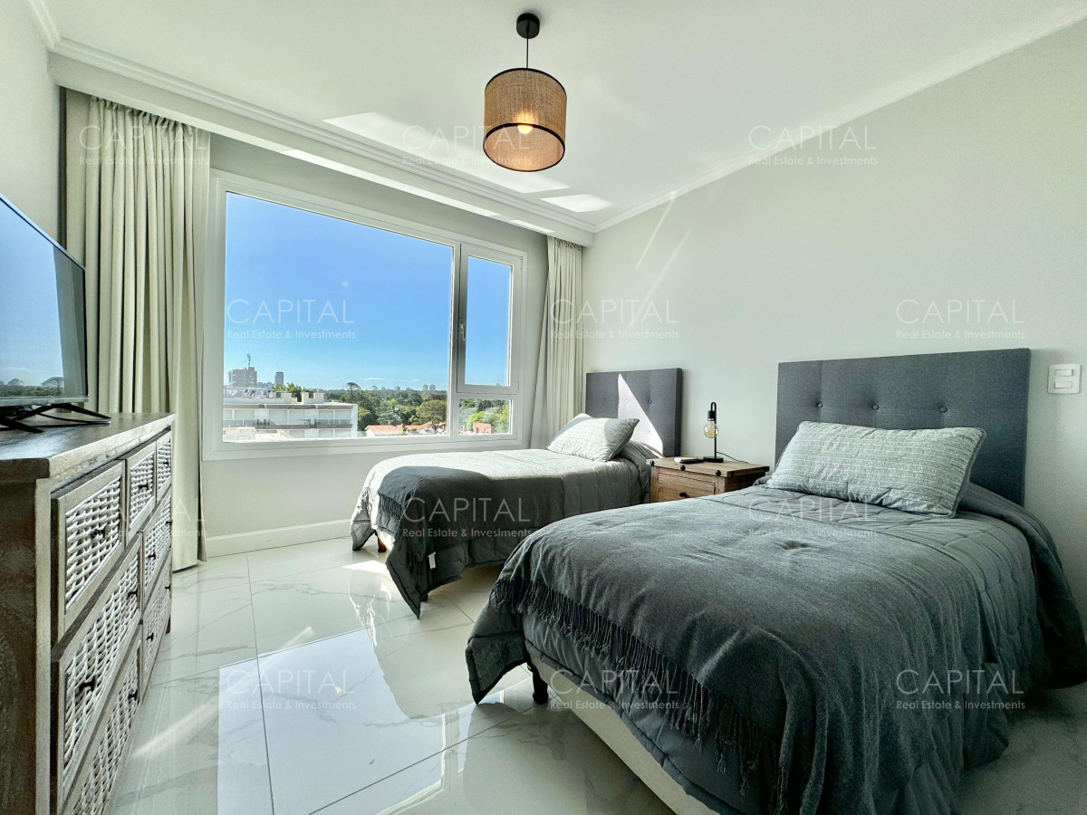 Apartamento ID.36672 - Apartamento de tres dormitorios en suites en Paramount Smart Tower en Venta