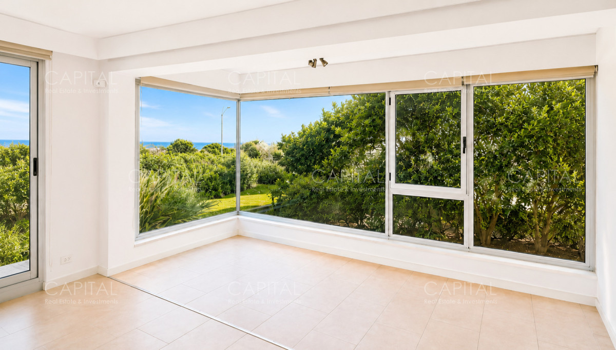 Apartamento ID.40745 - Departamento en Primera línea en Punta del Este,Playa Bravaen Venta