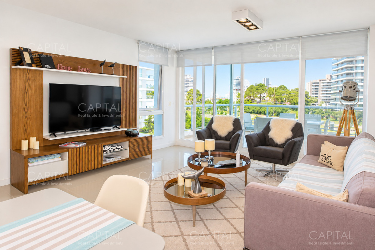 Apartamento ID.38831 - Departamento en venta 3 dormitorios en Torre One a 100 mts de Playa Brava