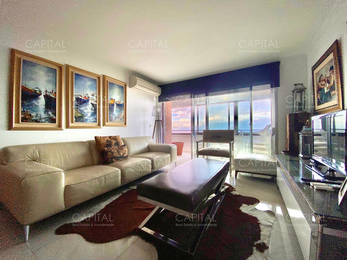 Apartamento ID.32608 - PentHouse frente al mar en venta, Playa Brava - Punta del Este 