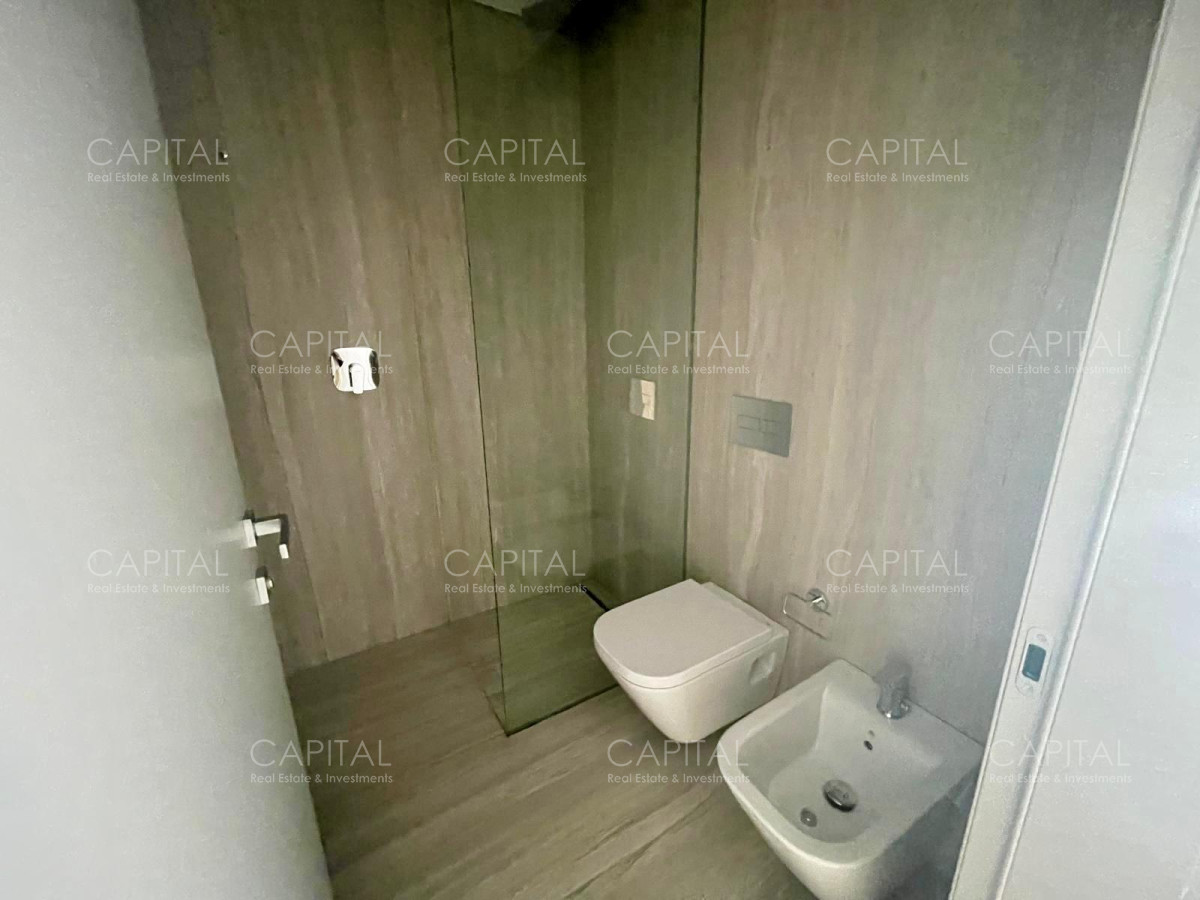 Apartamento ID.38226 - Departamento  en venta sobre el mar en La Barra con piscina y parrillero