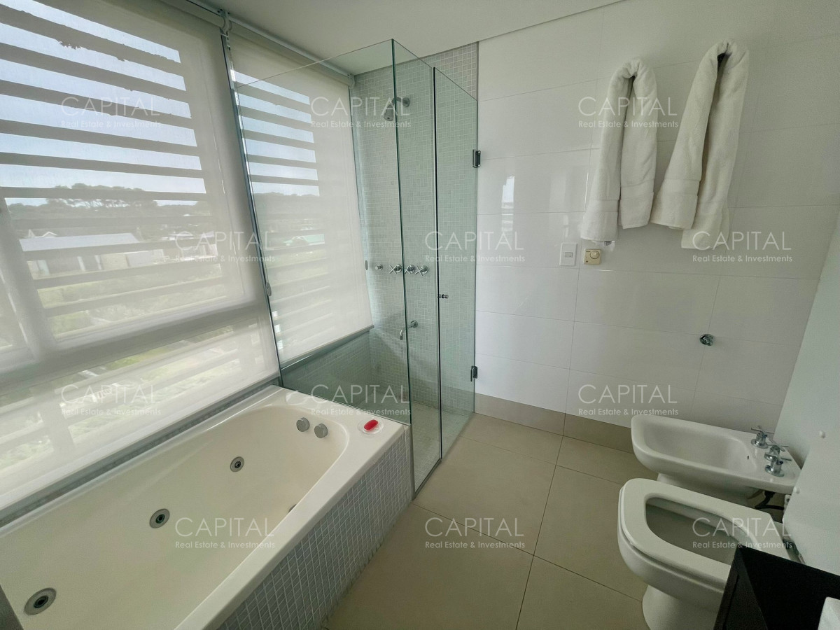 Apartamento ID.25016 - Penthouse frente a Playa Brava en Rincón del Indio 