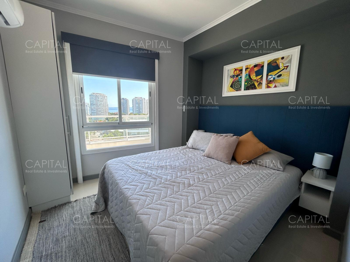 Apartamento ID.32420 - Venta departamento tres dormitorios terraza amplia con parrillero a metros Playa Brava