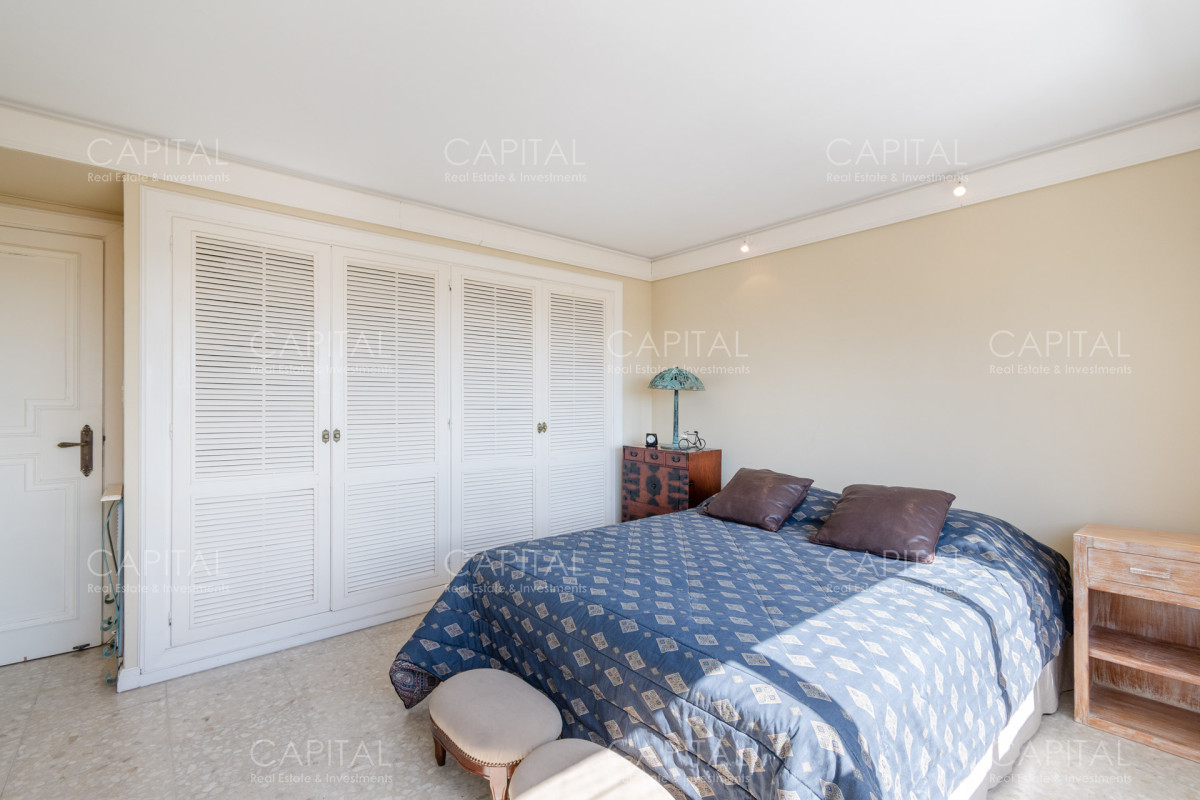Apartamento ID.30607 - Penthouse de Cuatro Dormitorios frente al Mar - Venta Playa Mansa