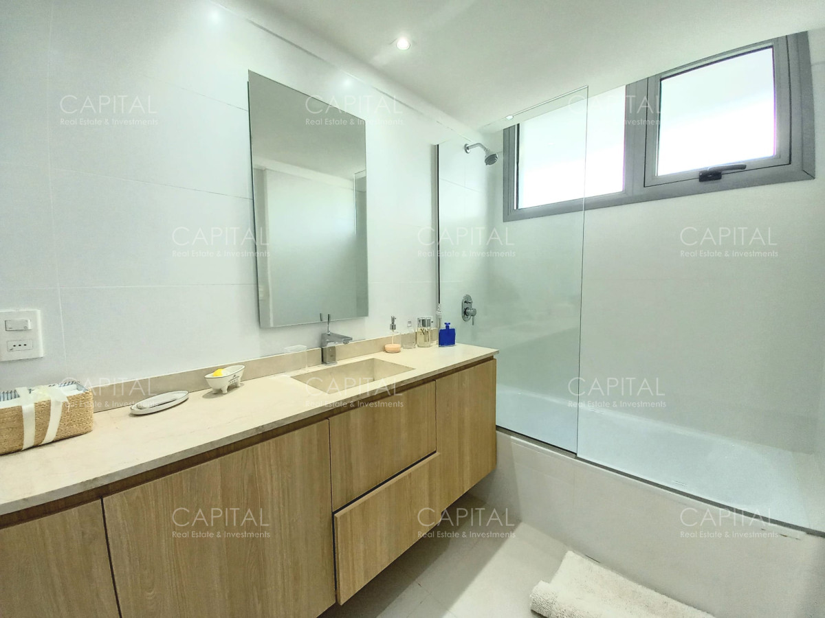 Apartamento ID.32749 - Espectacular Apartamento de 3 dormitorios en Playa Brava