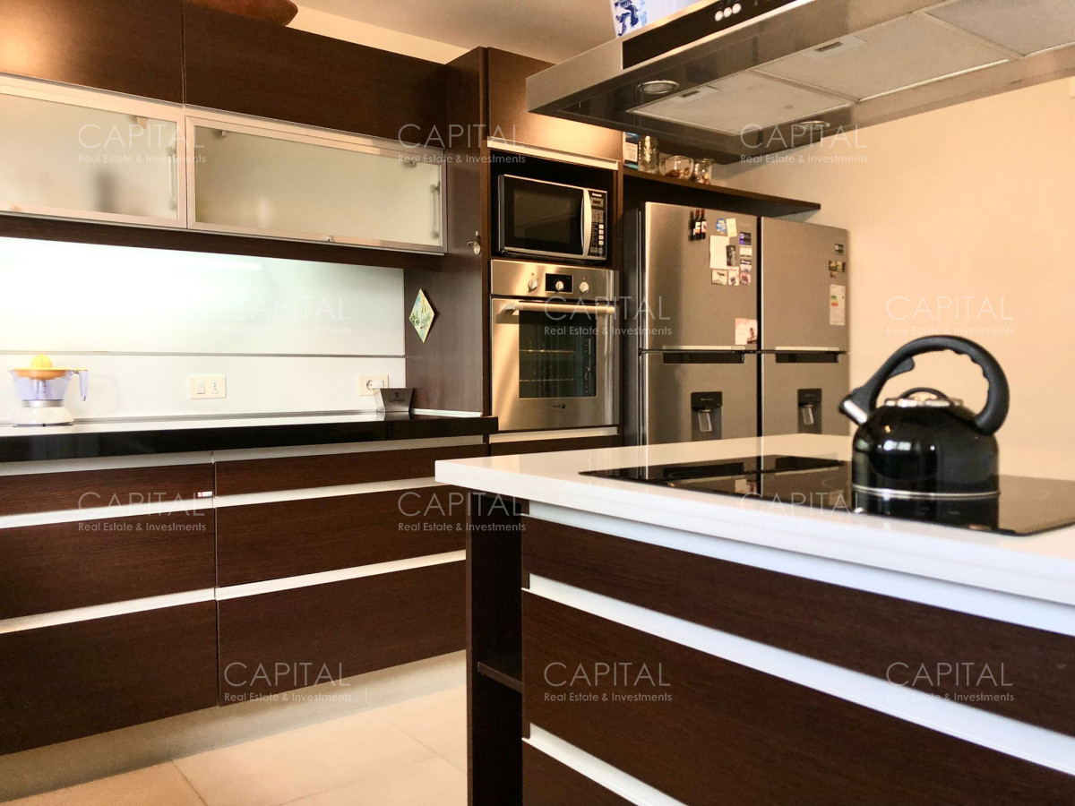 Apartamento ID.33107 - Apartamento de tres dormitorios con vista al mar.