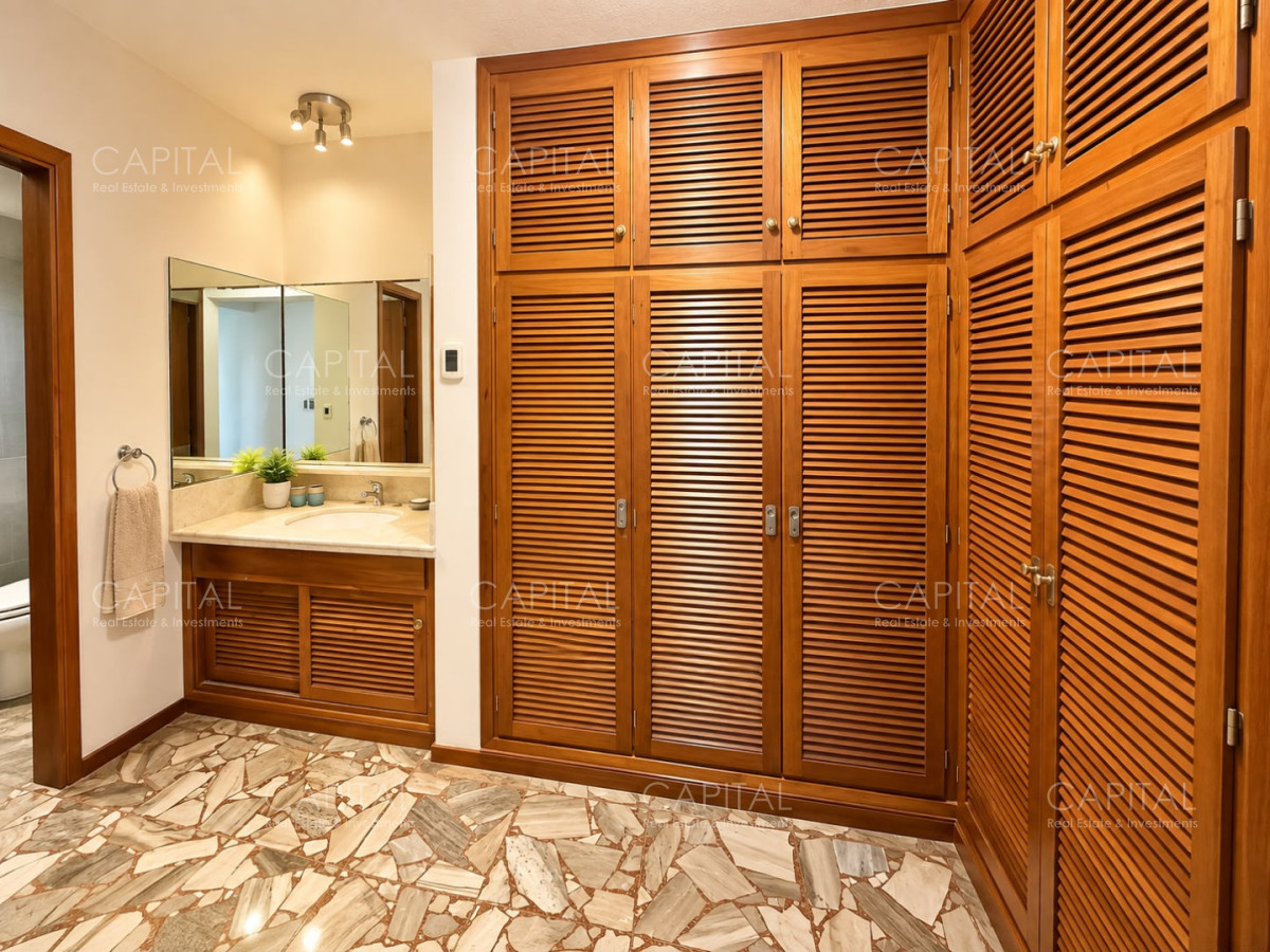 Apartamento ID.40884 - Departamento primera linea en venta Punta del Este-edificio malecón