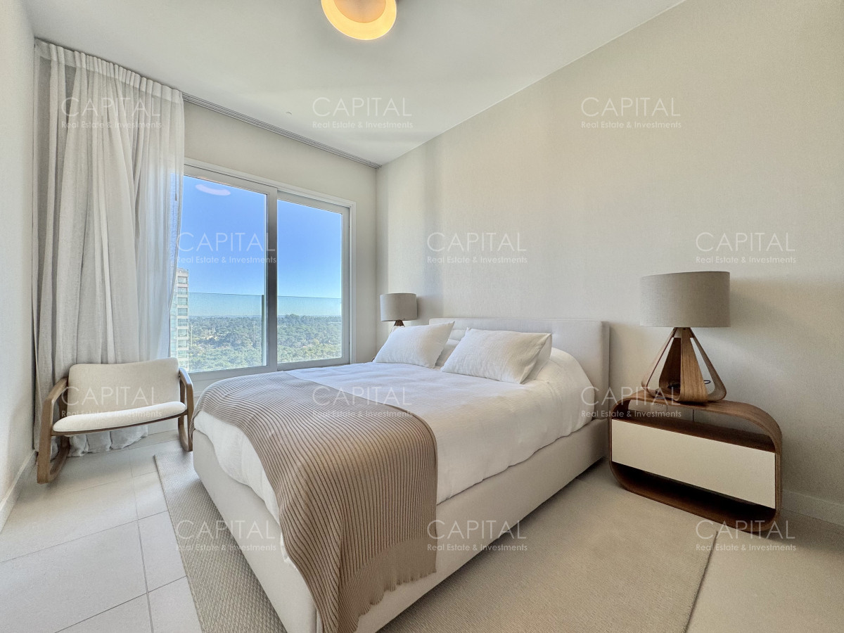 Apartamento ID.38870 - Le Parc IV de tres dormitorios piso alto en veta