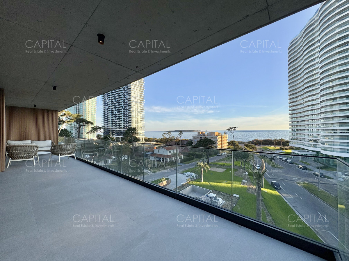 Apartamento ID.38783 - Apartamento de tres dormitorios en Saint Moritz Punta del Este en venta