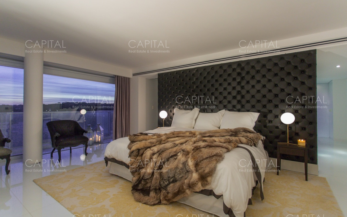 Apartamento ID.28491 - Espectacular Penthouse Duplex Mythos  Ubicado en la Parada 31 Playa Brava.