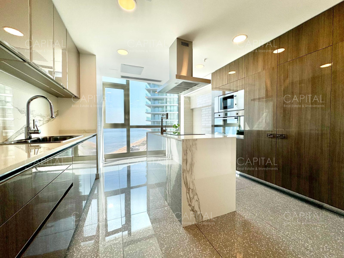 Apartamento ID.36659 - Apartamento esquinero en Fendi, Playa Mansa, Punta del este