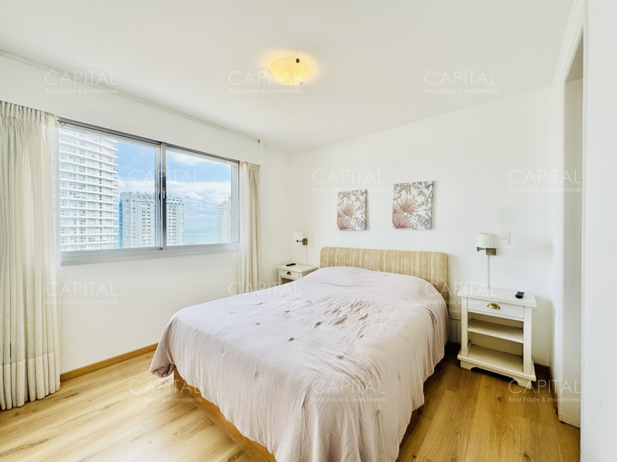 Apartamento ID.40580 - Apartamento reciclado de tres dormitorios en venta en Playa Mansa