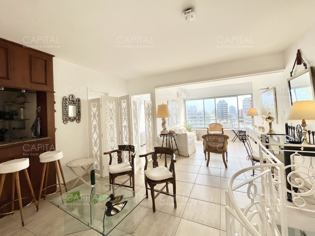 Apartamento ID.35775 - Apartamento Duplex en Alquiler Dos Dormitorios 