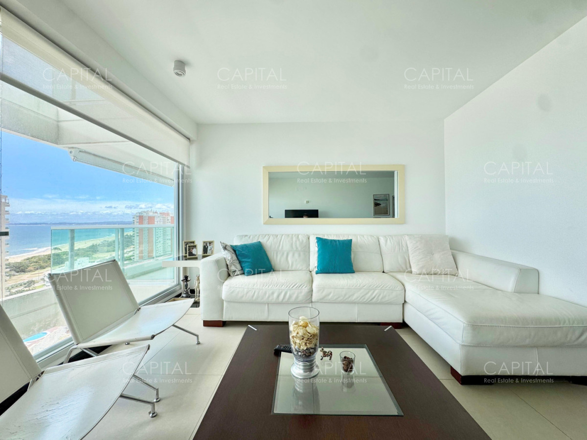 Apartamento ID.32497 - Venta departamento tres dormitorios en suite Playa Mansa Punta del Este