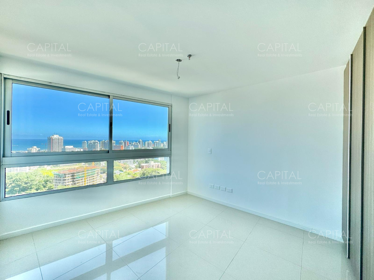 Apartamento ID.35540 - Apartamento de tres dormitorios en venta en Roosevelt, Punta del Este