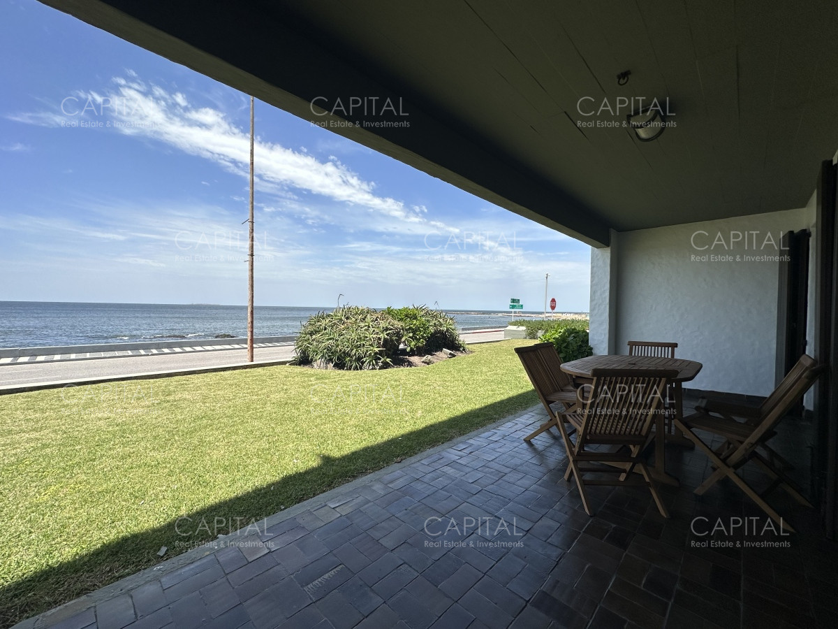 Apartamento ID.30393 - Apartamento de Tres Dormitorios frente a El Emir - Península Punta del Este