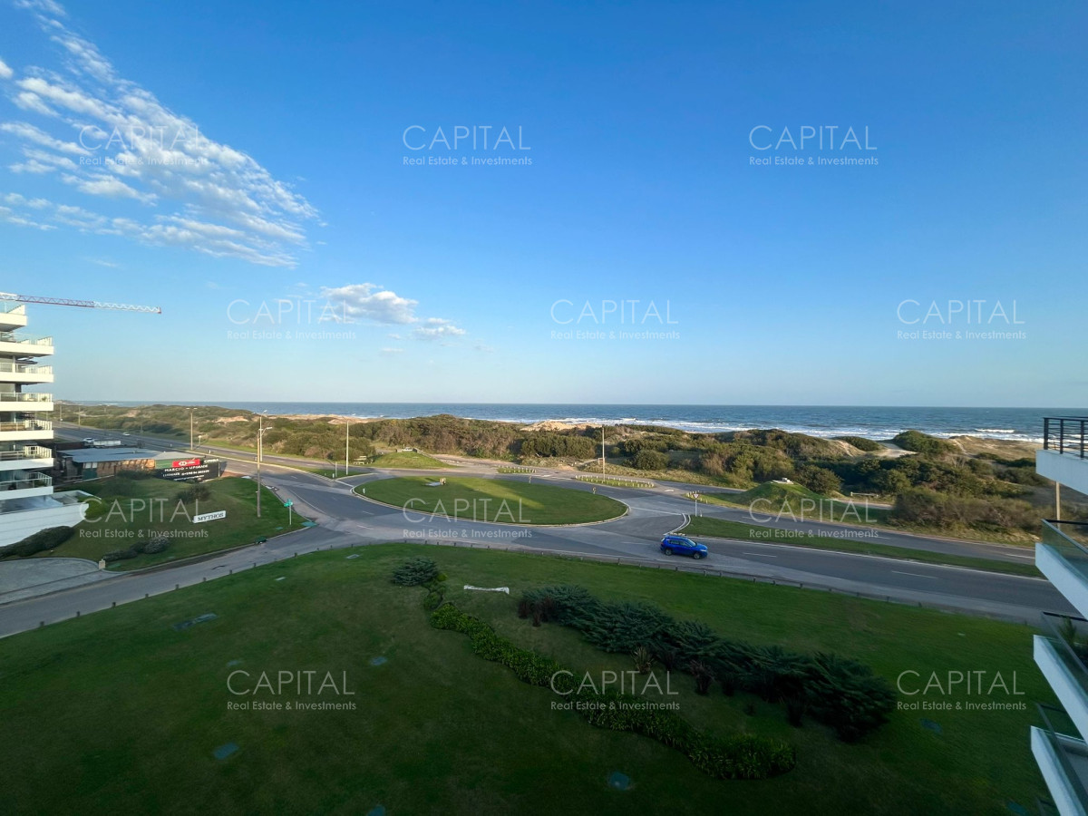 Apartamento ID.26732 - Venta Departamento Pent House Playa Brava Primera Linea Punta del Este