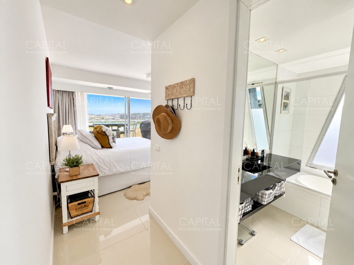Apartamento ID.28086 - Departamento en venta 3 dormitorios en Manantiales en Bikini Beach