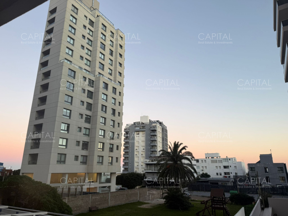 Apartamento ID.40376 - Departamento en Alquiler en Playa Brava, Punta del Este