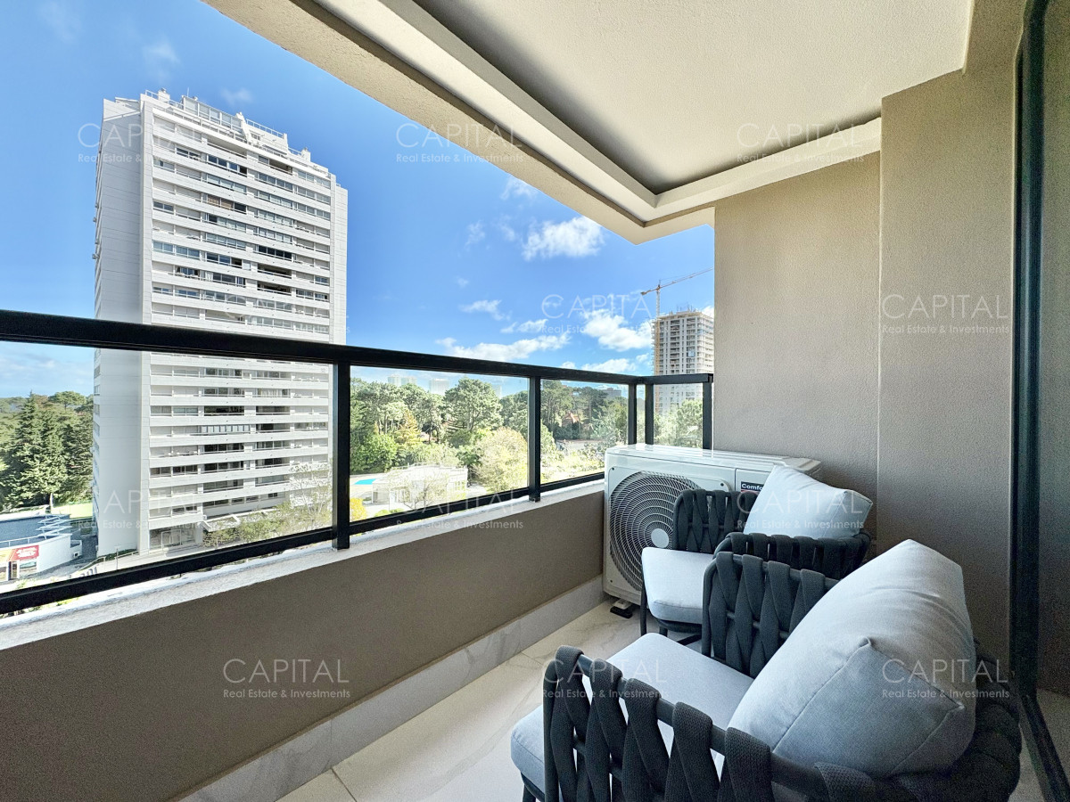Apartamento ID.38249 - Sea Garden de tres dormitorios en venta, Roosevelt Punta del Este
