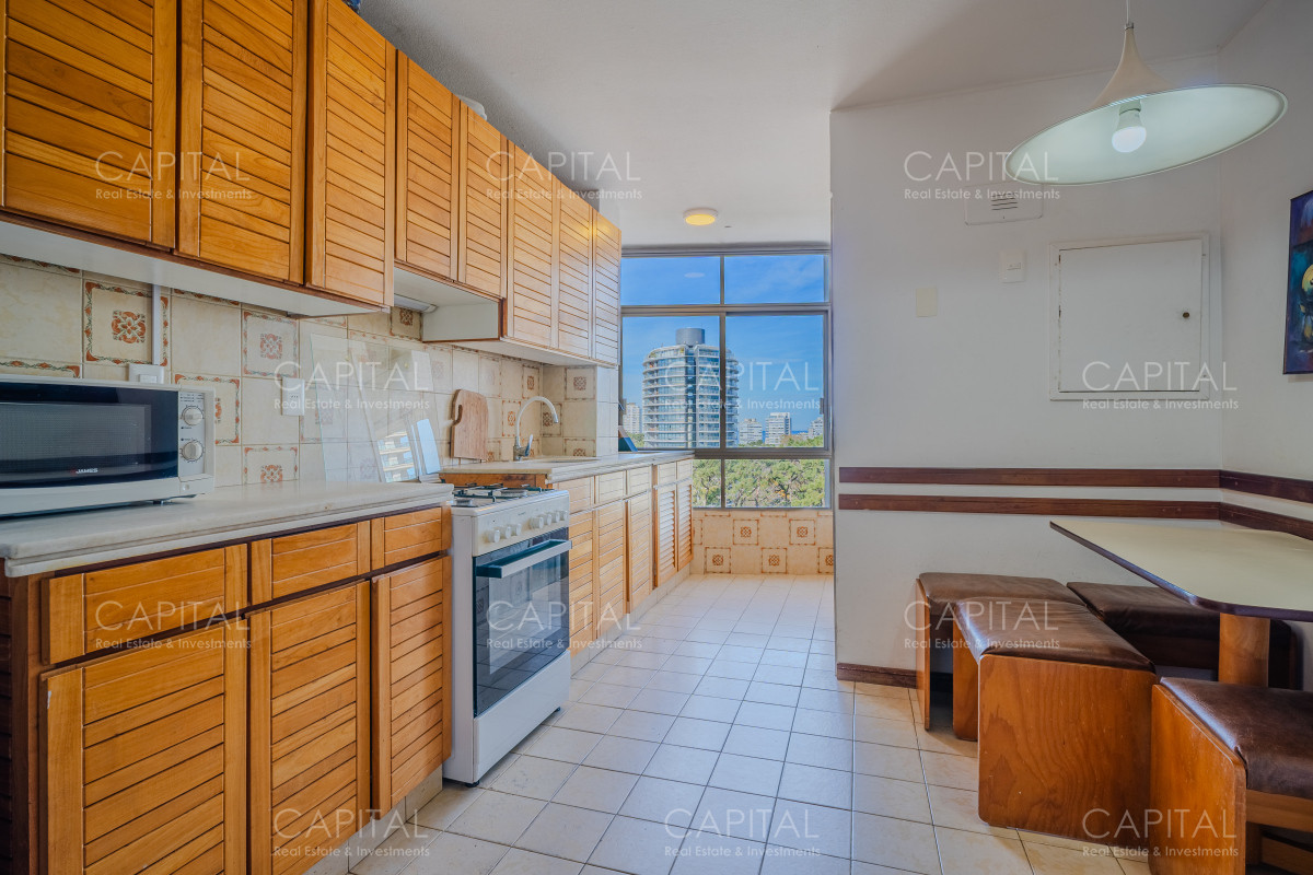 Apartamento ID.37842 - Departamento 3 dormitorios frente a Punta Shopping a pasos del mar