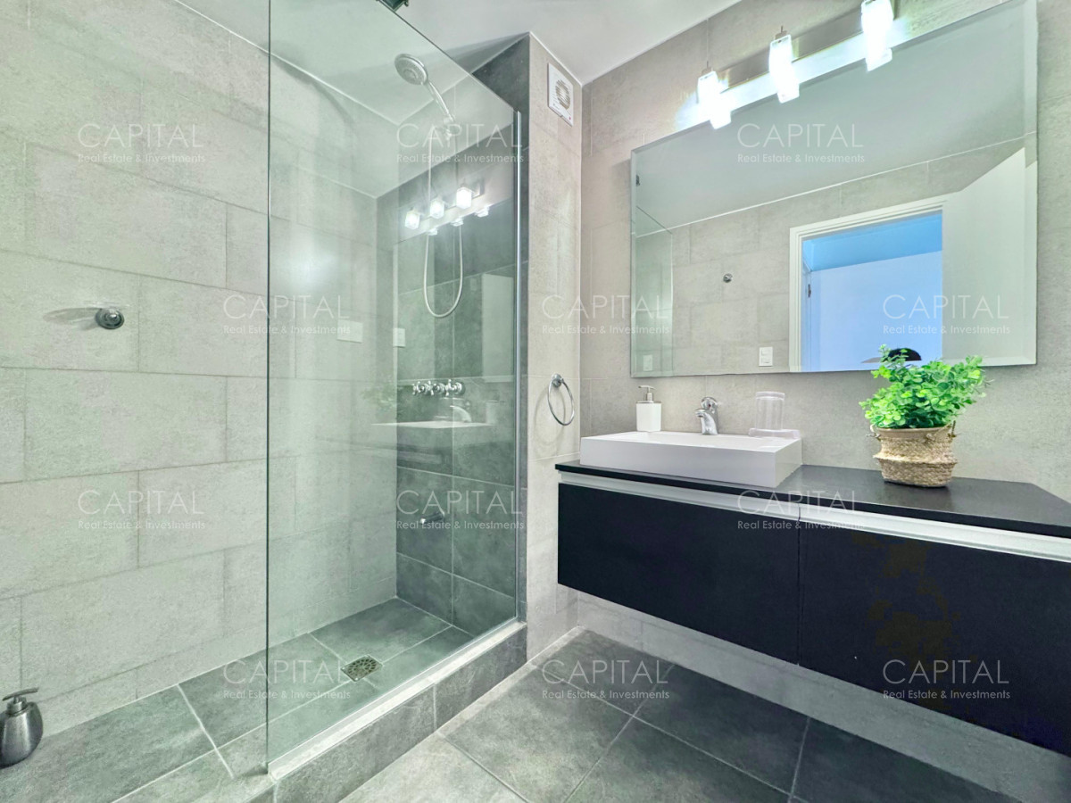 Apartamento ID.40014 - Apartamento en venta en Playa Brava frente al mar.