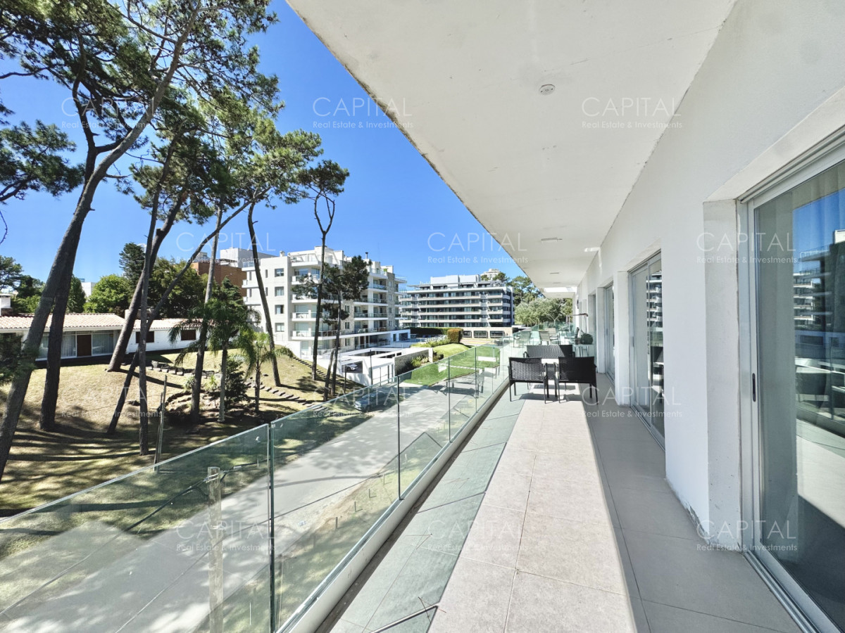 Apartamento ID.35237 - Apartamento en venta a estrenar en Playa Mansa - Punta del Este.