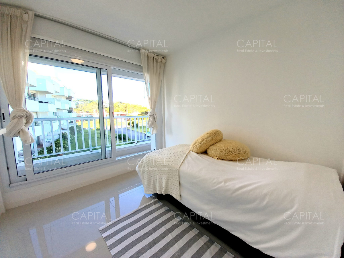 Apartamento ID.32595 - Apartamento Frente al Mar en Venta Tres Dormitorios