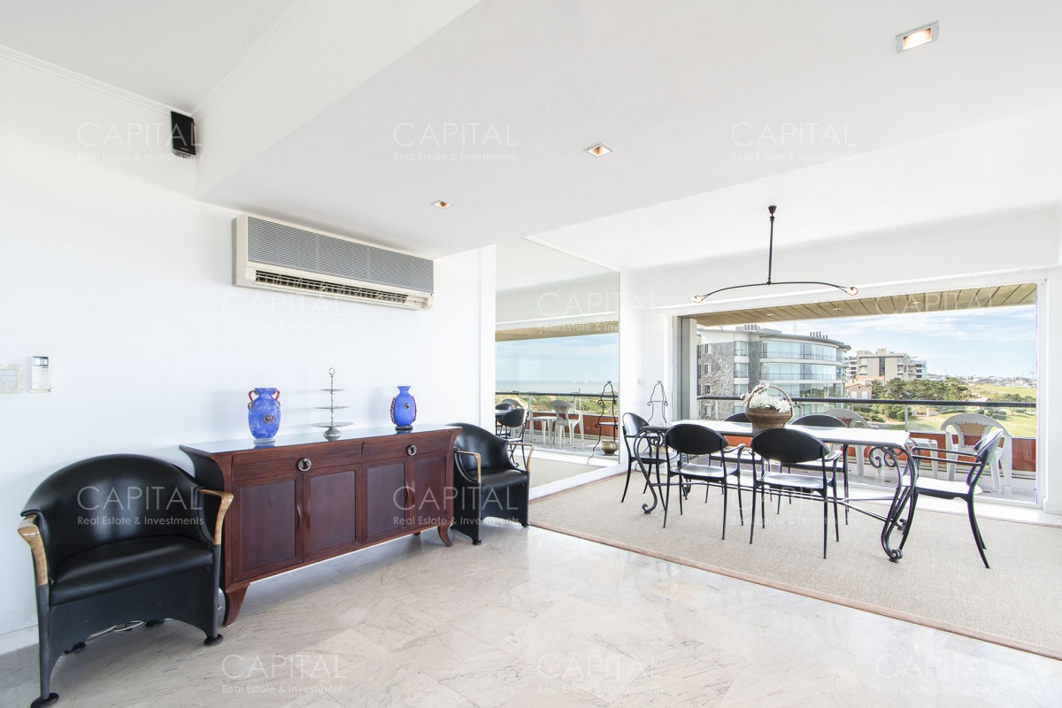 Apartamento ID.24988 - Alquiler Apartamento Frente al Mar Tres Dormitorios y Servicio