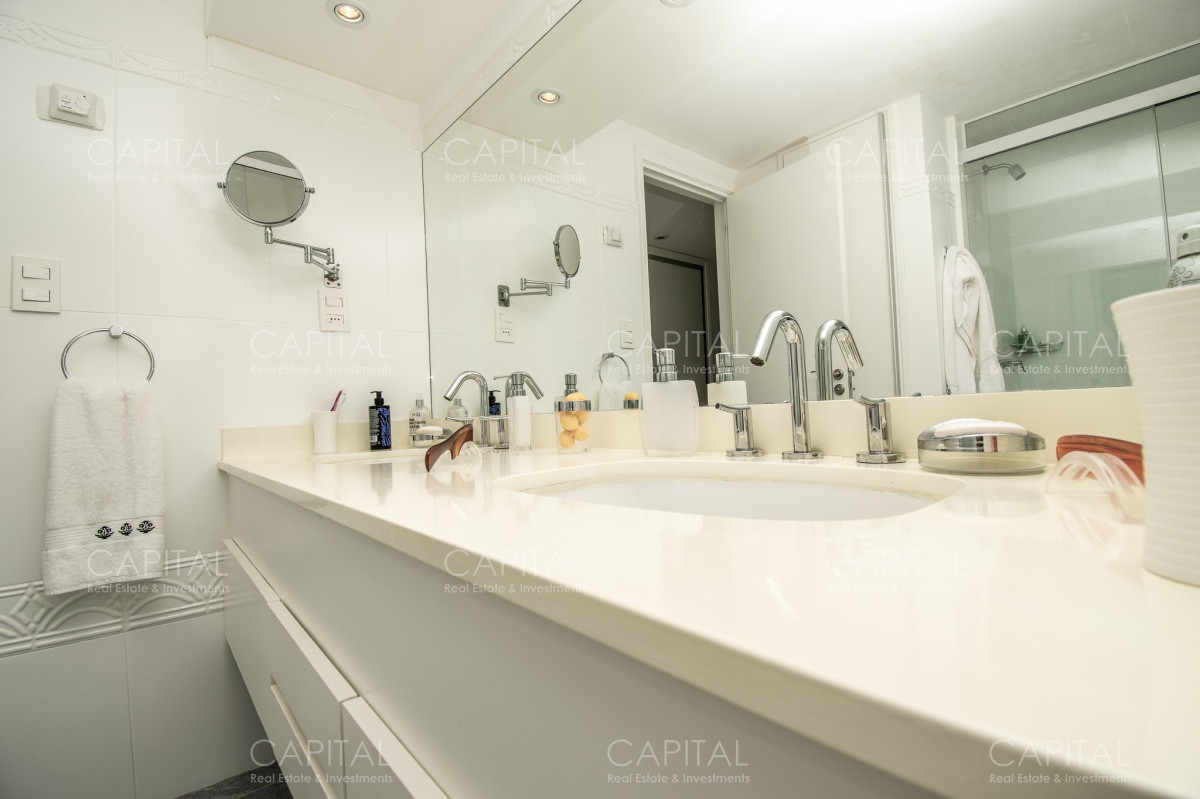 Apartamento ID.27523 - PentHouse en Venta Mansa Punta del Este Vista Playa Mansa.