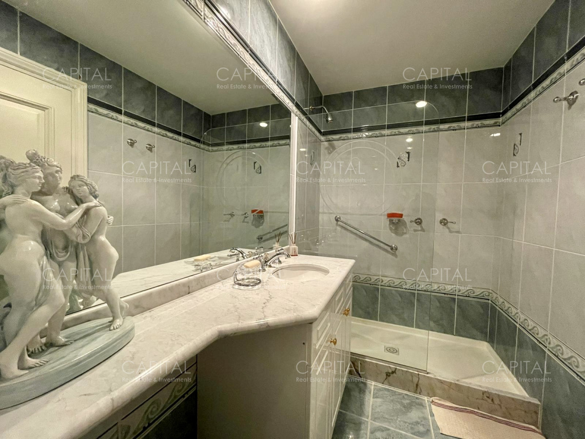 Apartamento ID.31146 - Alquiler temporario de apartamento al frente en edificio de categoría sobre Playa Mansa