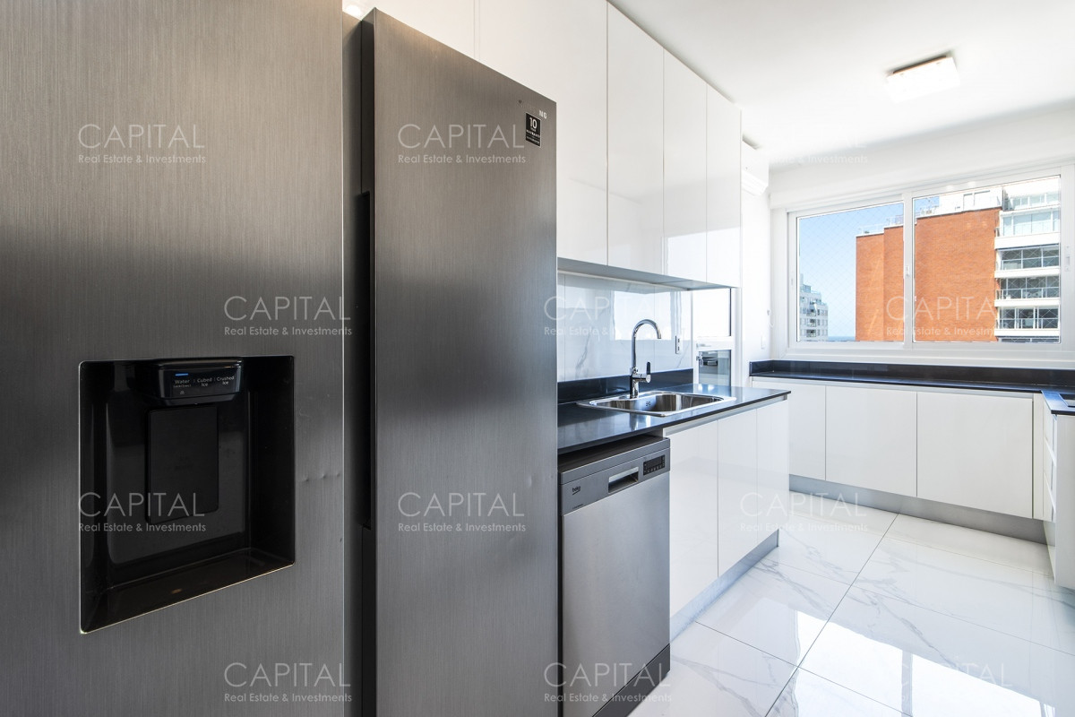 Apartamento ID.35253 - Paramount De Tres Dormitorios En Suites + Dependencia En Alquiler