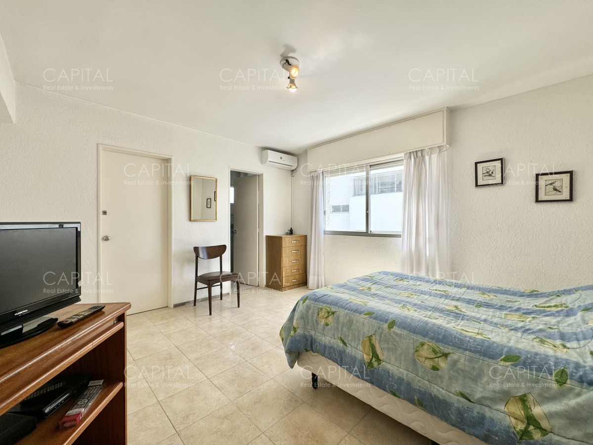 Apartamento ID.37410 - Apartamento en Venta de Tres Dormitorios en  Punta del Este