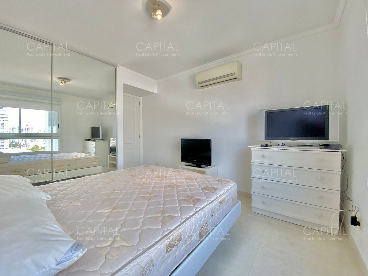 Apartamento ID.31832 - Apartamento en Venta de tres dormitorios, Punta del Este