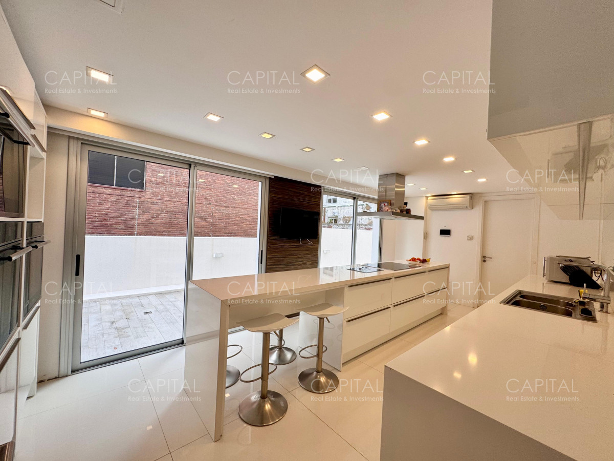 Apartamento ID.29222 - Apartamento en Venta Frente al Mar Punta del Este Cuatro dormitorios