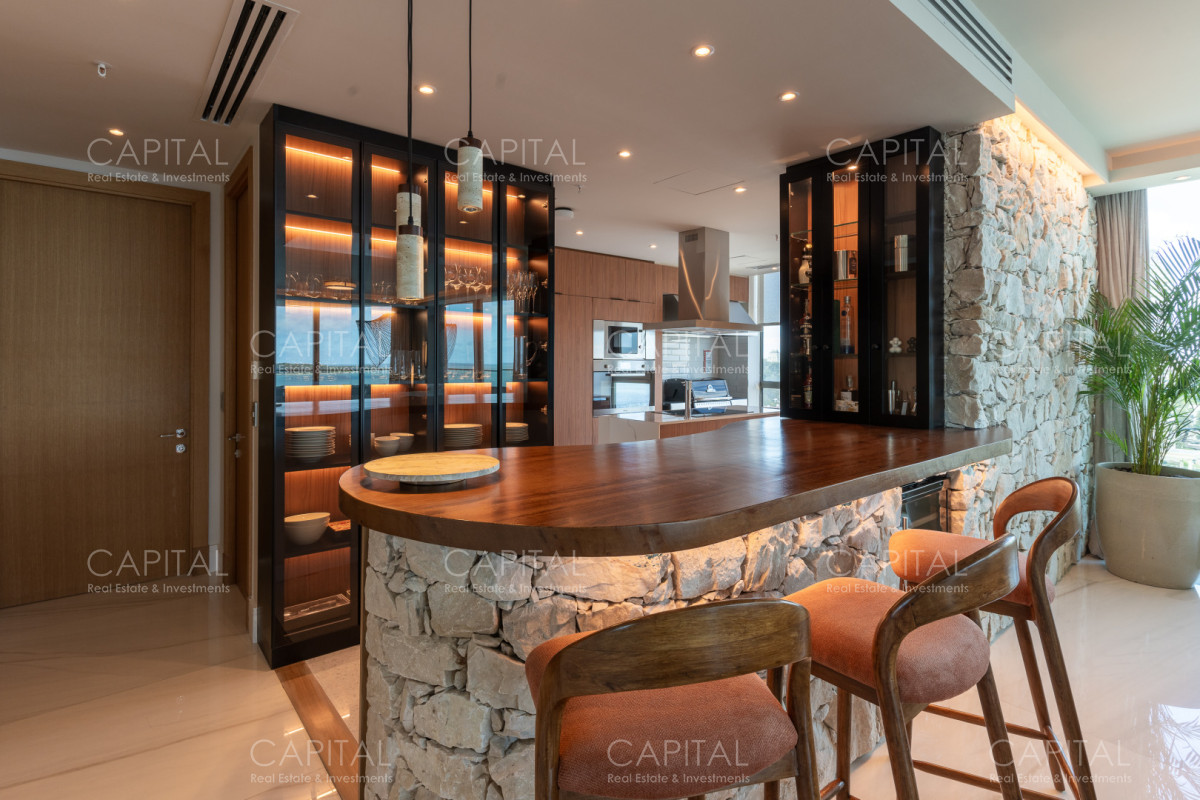 Apartamento ID.39387 - Fendi Chateau Departamento Primera Fila en Playa Mansa de Punta del este en Alquiler