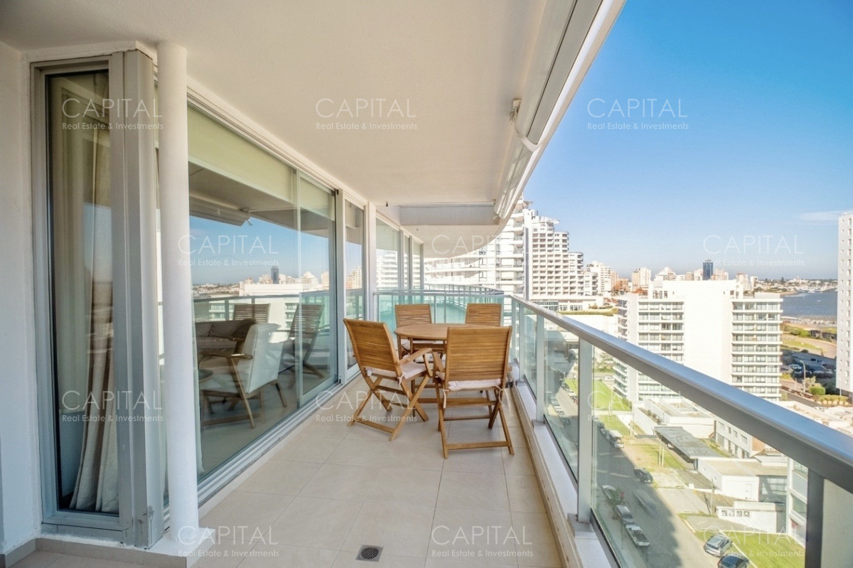 Apartamento ID.28058 - Departamento en venta de 2 dormitorios en Playa Mansa.