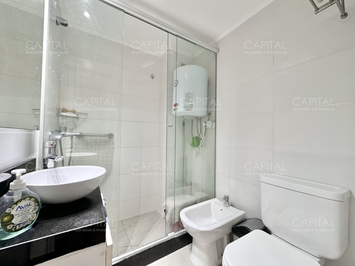 Apartamento ID.38051 - Apartamento de dos dormitorios con parrillero en venta, Punta del Este.