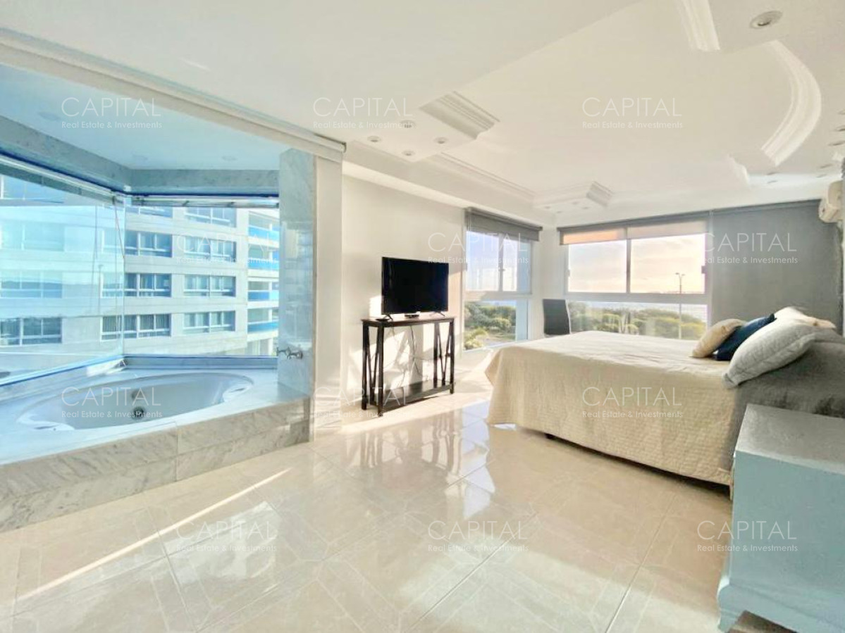 Apartamento ID.33457 - Beverly Tower Punta del Este Apartamento de tres dormitorios frente al mar en alquiler