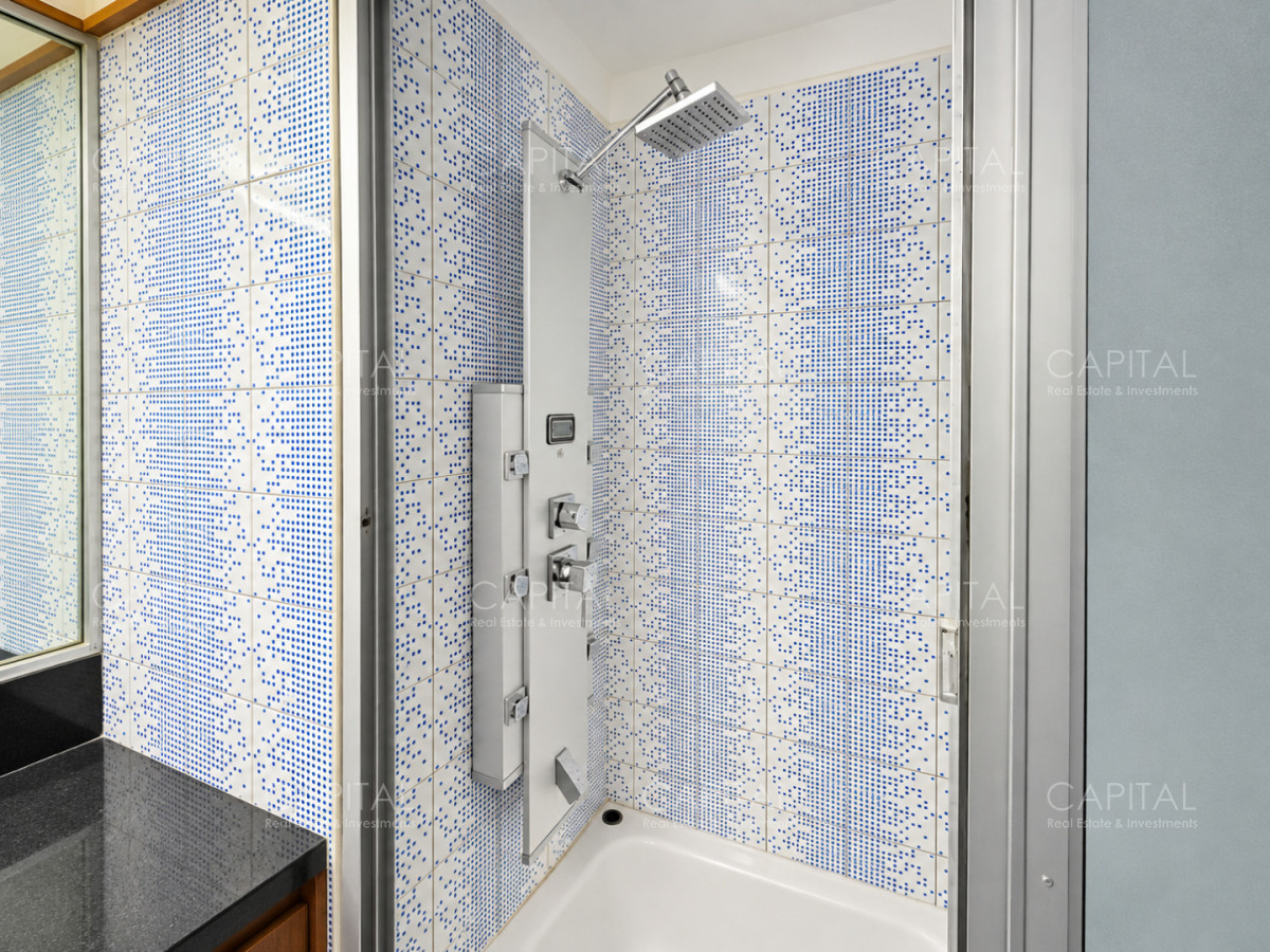 Apartamento ID.40808 - Apartamento en venta en Península, Punta del Este, ubicado a 100 metros del mar.