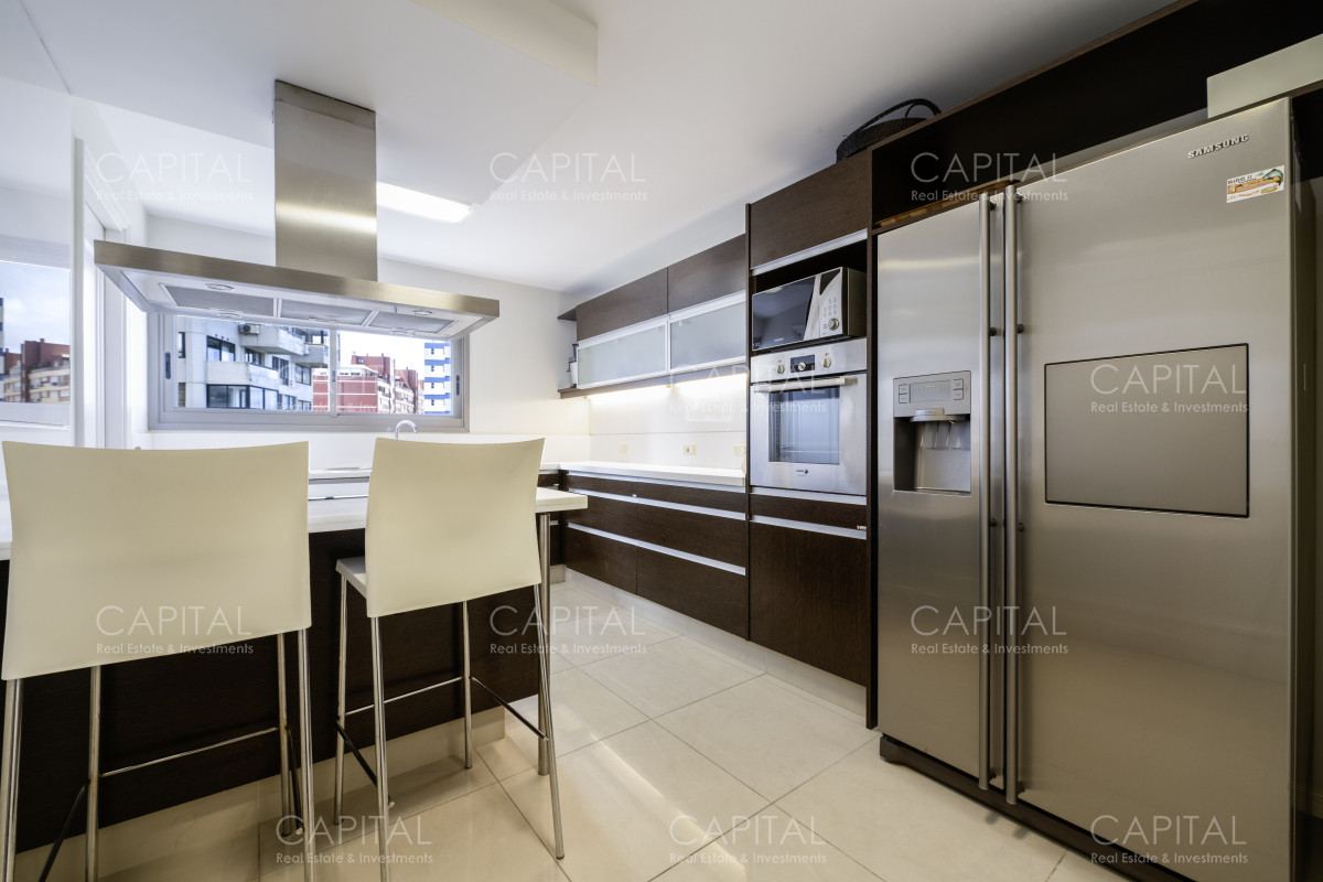 Apartamento ID.37933 - Imperiale Esquinero Departamento en Venta de Tres dormitorios en Playa Brava 