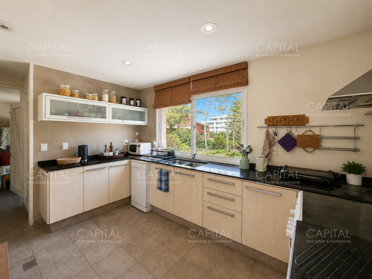 Apartamento ID.40342 - Apartamento en Venta de Tres Droimitorios en Playa Brava