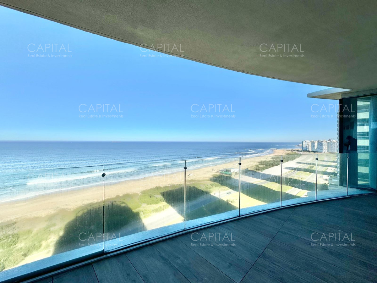 Apartamento ID.36643 - Apartamento esquinero de tres y dependencia piso alto en Trump Tower en Venta